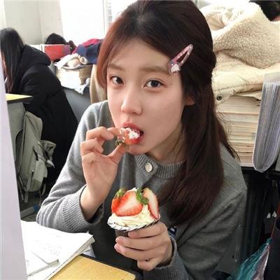 比基尼怪女